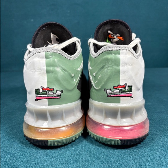 Nike LeBron 18 Low Bugs Vs Marvin Space Jam  Men’s Size 10.5 - Picture 2 of 9